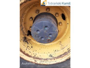 ZF B-745 - Moteur de translation pour Pelle: photos 1 ZF B-745 - Moteur de translation pour Pelle: photos 1