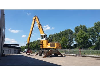 Pelle de manutention LIEBHERR