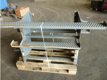 Cabine et intérieur LIEBHERR