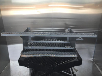 Cabine et intérieur LIEBHERR