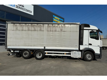 Crédit-bail de  Mercedes-Benz Actros 2545 6x2 Mercedes-Benz Actros 2545 6x2: photos 4