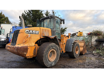 Chargeuse sur pneus CASE 821F: photos 4 Chargeuse sur pneus CASE 821F: photos 4