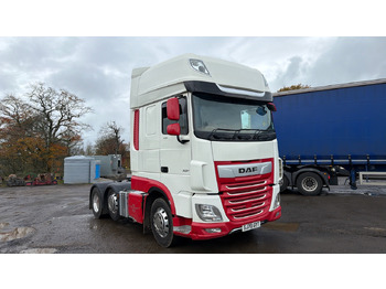 Tracteur routier DAF XF 530