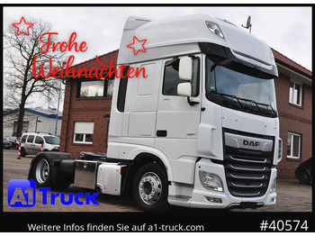 Tracteur routier DAF XF 530