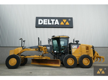 Niveleuse CATERPILLAR 12M