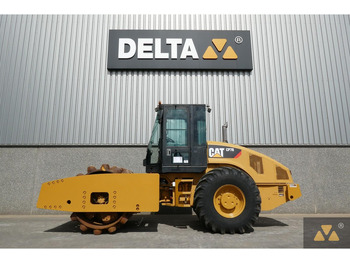 Compacteur CATERPILLAR