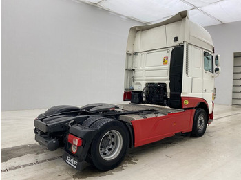 Tracteur routier DAF XF105.530 Super Space Cab: photos 4