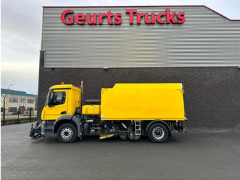 Balayeuse de voirie MERCEDES-BENZ Arocs