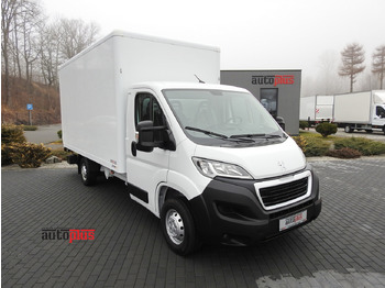 Fourgon grand volume PEUGEOT Boxer