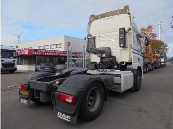 Tracteur routier DAF CF 400: photos 4