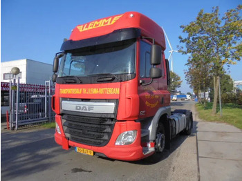 Tracteur routier DAF CF 440