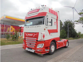 Tracteur routier DAF XF 530