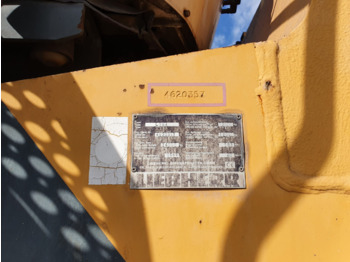Chargeuse sur pneus LIEBHERR L564 (1999): photos 2