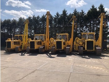Poseur de canalisations CATERPILLAR