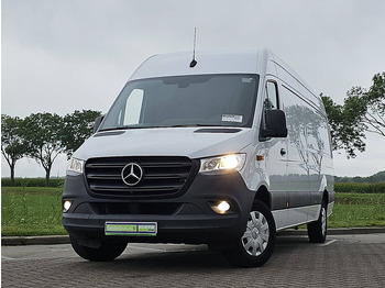 Fourgon utilitaire MERCEDES-BENZ Sprinter 317