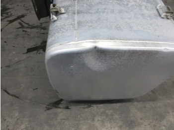 Réservoir de carburant pour Camion DAF 1944798 // 995 LITER INHOUD DAF XF CF EURO 6 MODEL 2018: photos 5 Réservoir de carburant pour Camion DAF 1944798 // 995 LITER INHOUD DAF XF CF EURO 6 MODEL 2018: photos 5