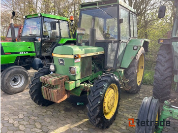 Machine agricole JOHN DEERE 2130