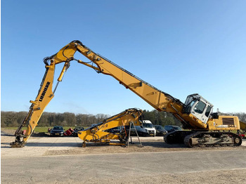 Pelle sur chenille LIEBHERR R 944