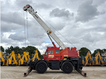 Grue automotrice lente TADANO TR-300E