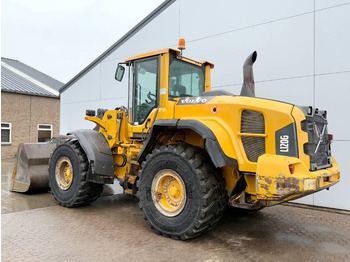 Chargeuse sur pneus Volvo L120G - 3rd Function / Quick Coupler / Auto Lube: photos 3