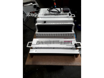 Machine d'emballage et de conditionnement