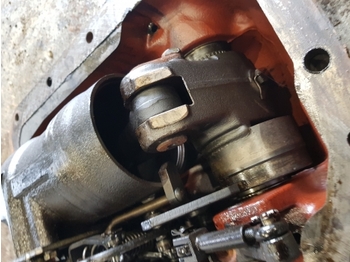 Hydraulique pour Tracteur agricole Fiat 70-90, 80-90 Hydraulic Lift Cover Assy 5117164, 5125938, 5123957, 5123959: photos 3