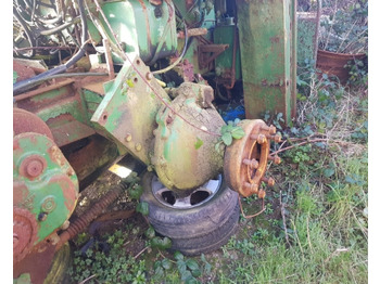 Essieu avant John Deere 5820  Front Axle Hub Lhs Complete: photos 2