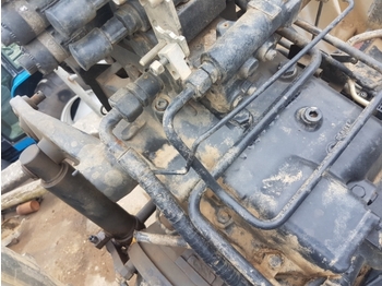 Hydraulique pour Tracteur agricole New Holland T5.105, T5.95 Hydraulic Lift Cover 87384891, 87378493, 47126510: photos 3