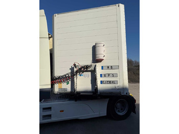 Semi-remorque isothermique Schmitz Izoterma Kontener Box, 2017r, roleta , 481083 km , z Francji: photos 5