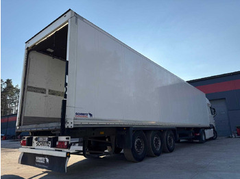 Semi-remorque isothermique Schmitz Izoterma Kontener Box, 2017r, roleta , 481083 km , z Francji: photos 3
