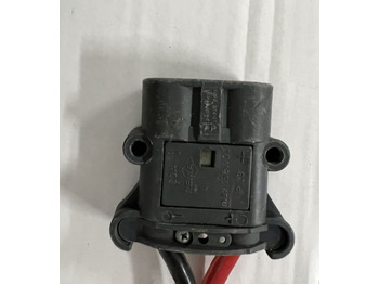Accumulateur pour Matériel de manutention Hoppecke unknown | Trak mini 24V30A 230v Year unknown  80A Rema battery connecto Trak mini 24V30A 230v Year unknown  80A Rema battery connector: photos 3