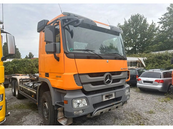 Camion ampliroll MERCEDES-BENZ