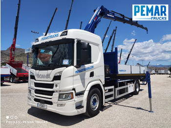 Camion grue SCANIA P