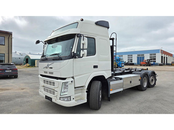 Camion ampliroll VOLVO FM 460