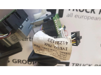 Commutateur de colonne de direction pour Camion IVECO IVECO STRALIS EURO6 understeering switch control units 41223123, 5801781371, 5801781376, 5802518451.: photos 5