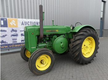 Tracteur agricole JOHN DEERE