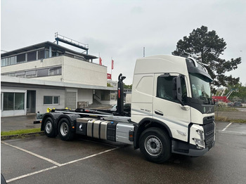 Camion ampliroll VOLVO FM 460