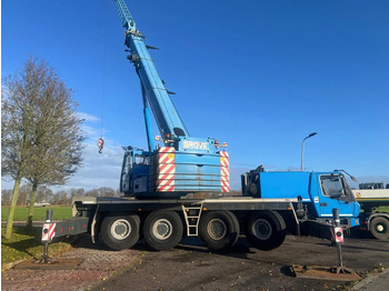 Camion grue