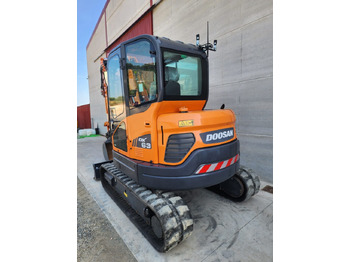 Mini pelle DOOSAN DX63R-3: photos 3