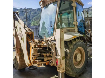 Tractopelle JCB 3CX