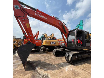 Pelle sur chenille HITACHI ZX200