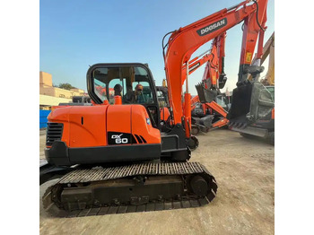 Pelle sur chenille DOOSAN DX60