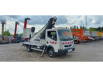 Camion avec nacelle RENAULT Maxity