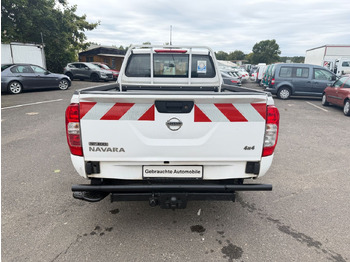 SUV Nissan Navara NP300 Visia King Cab 4x4: photos 4