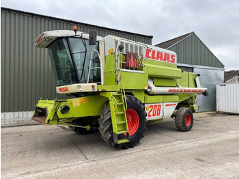 Moissonneuse-batteuse CLAAS Dominator