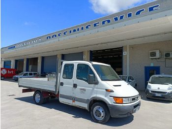 Utilitaire plateau IVECO Daily 35c11