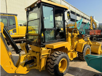Tractopelle CAT 420F: photos 4