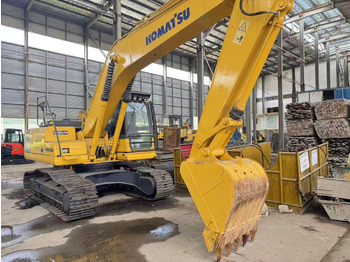 Pelle sur chenille KOMATSU PC200-8