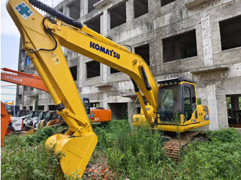 Pelle sur chenille KOMATSU PC200-8