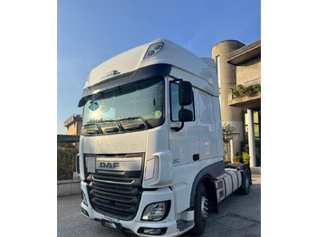 Tracteur routier DAF XF 460